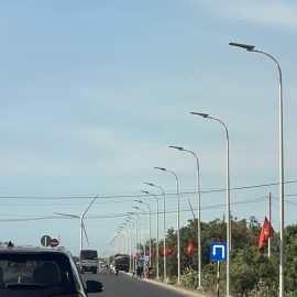 Đèn chiếu sáng công cộng NLMT