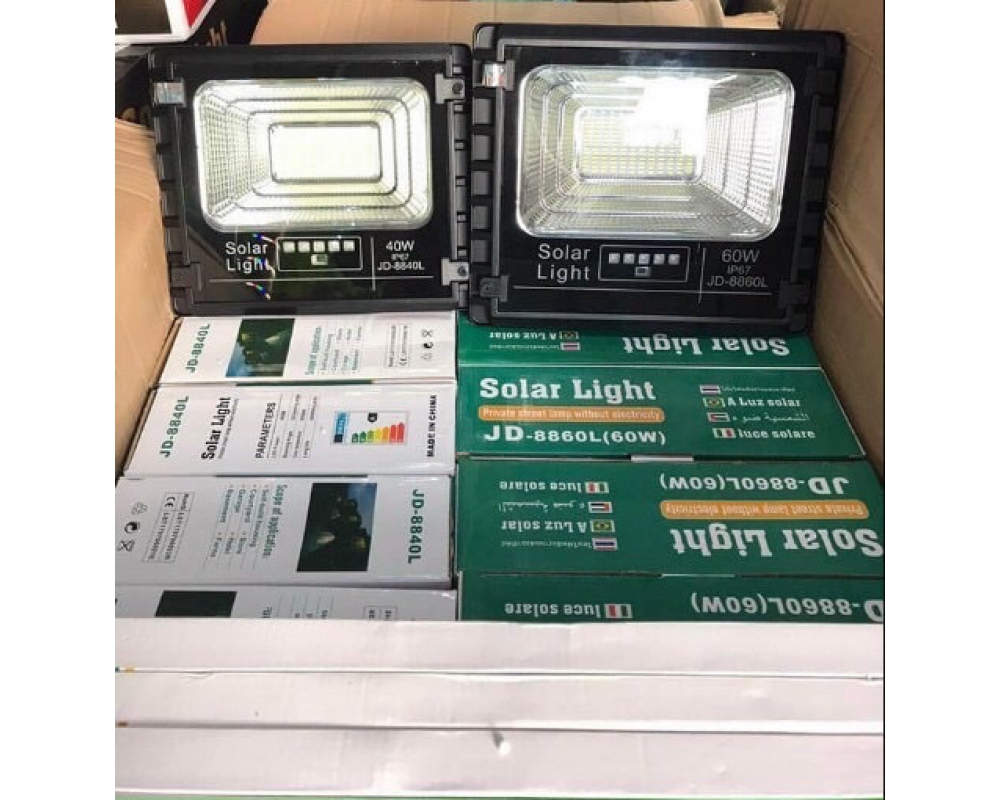 Đèn pha NLMT (Năng lượng mặt trời)