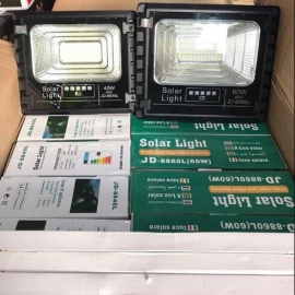 Đèn pha NLMT (Năng lượng mặt trời)