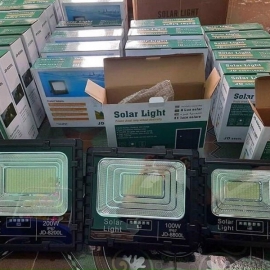 Đèn pha NLMT (Năng lượng mặt trời)